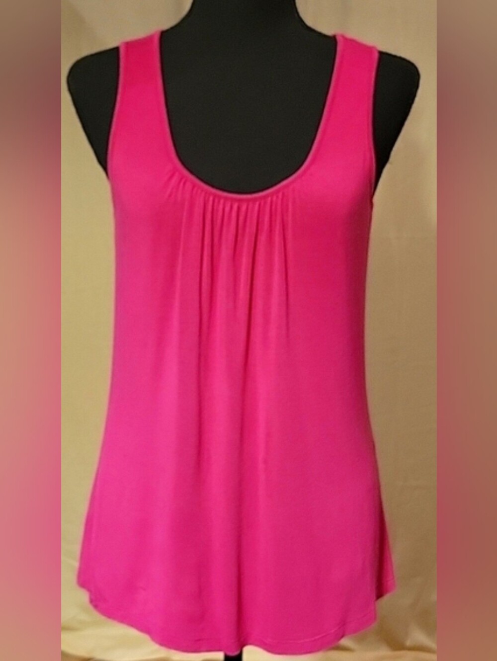 Vintage "Y2K" IZOD Fuchsia Flowy Tank Top Size S/P.